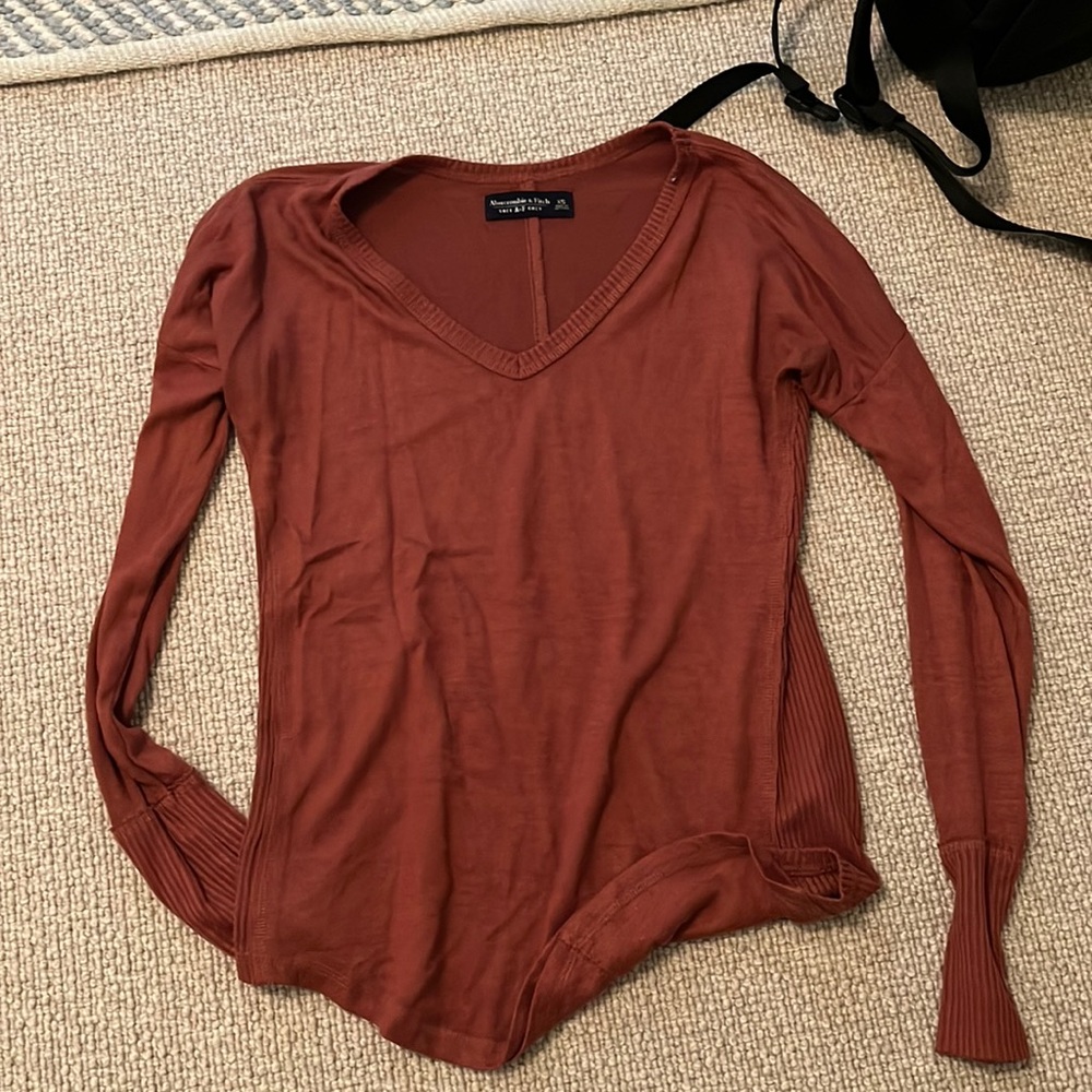 Burnt orange Abercrombie sweater